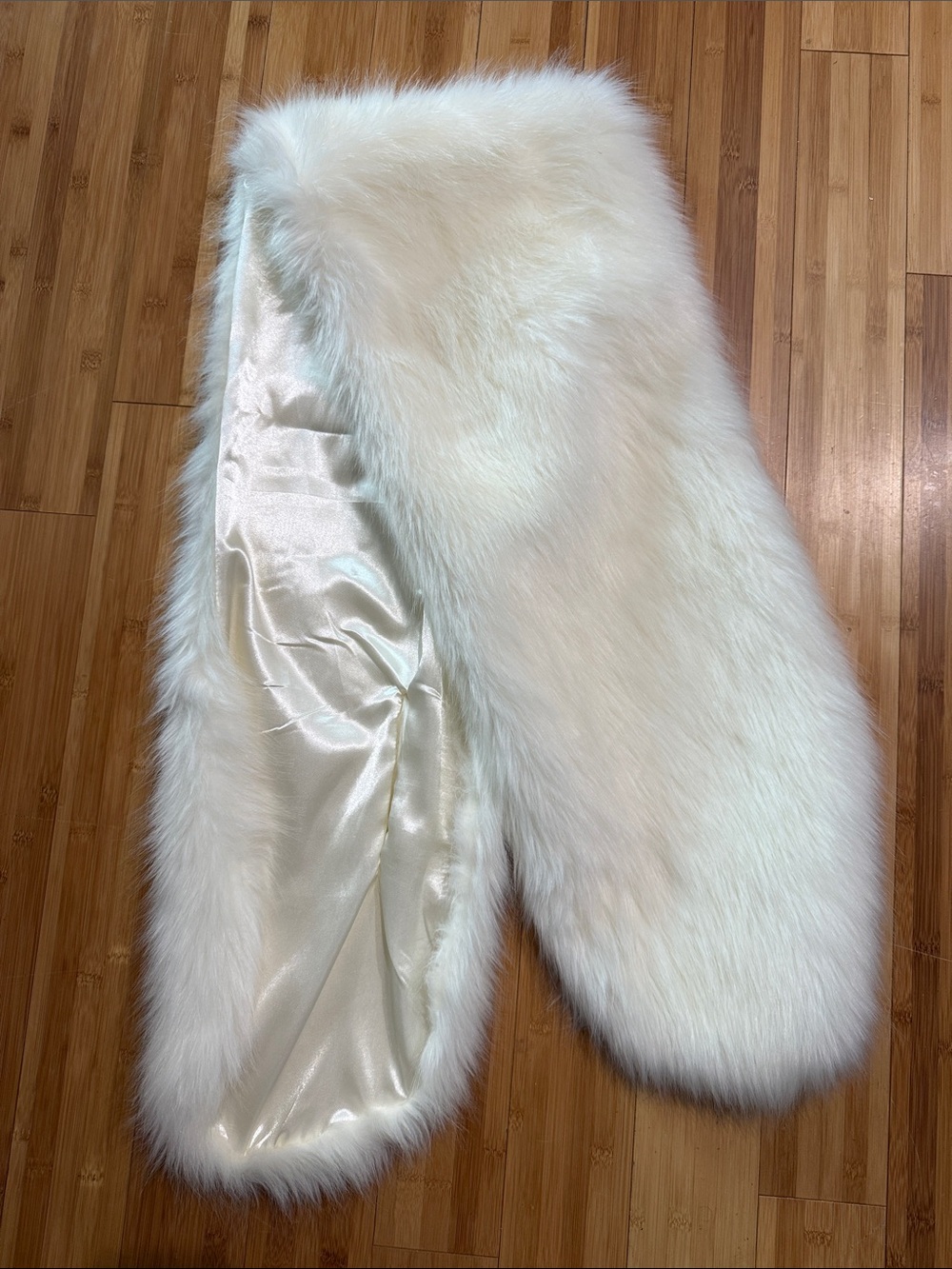 White Faux Fur Throw Scarf/Shawl